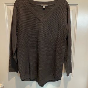 HILARY RADLEY Women’s V Neck Sweater